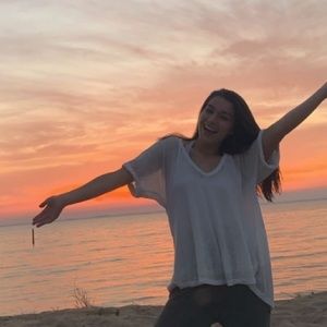 Meet your Posher, Brooke